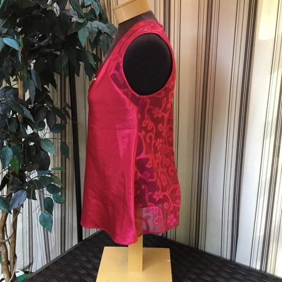 NINE and Co red satin look tank size med - Picture 16 of 16